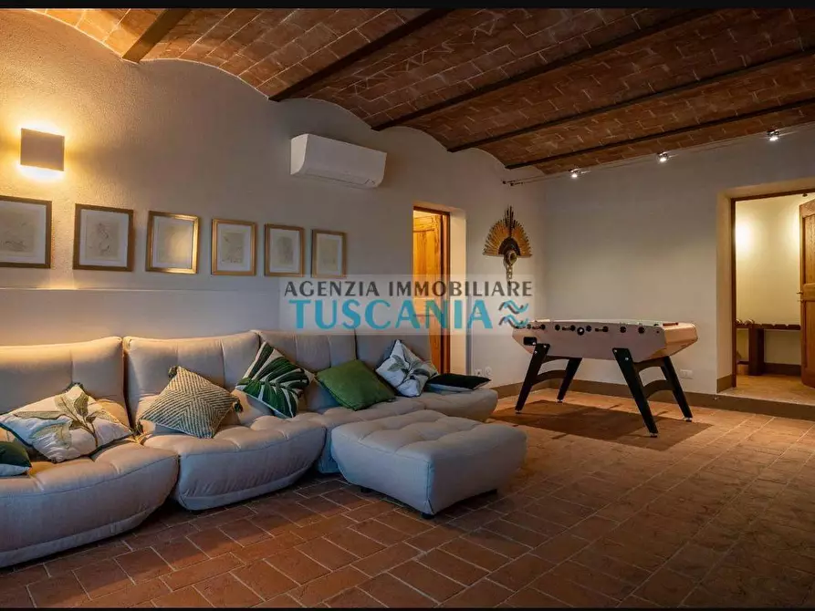 Immagine 15 di Villa in vendita  a Volterra