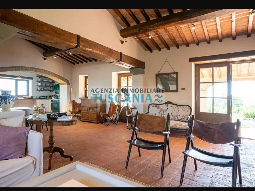 Immagine 6 di Villa in vendita  a Volterra