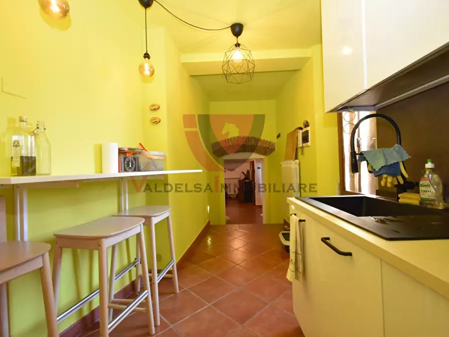 Immagine 10 di Appartamento in vendita  a Colle Di Val D'elsa