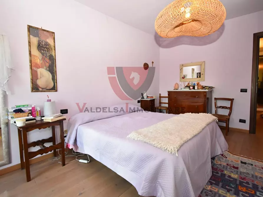 Immagine 14 di Appartamento in vendita  a Colle Di Val D'elsa