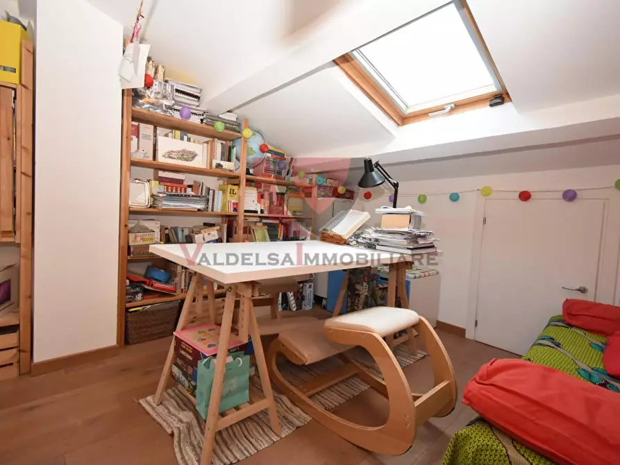 Immagine 29 di Appartamento in vendita  a Colle Di Val D'elsa