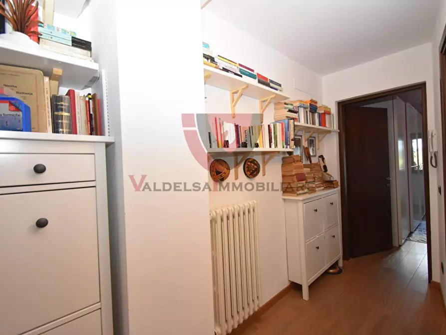 Immagine 28 di Appartamento in vendita  a Colle Di Val D'elsa