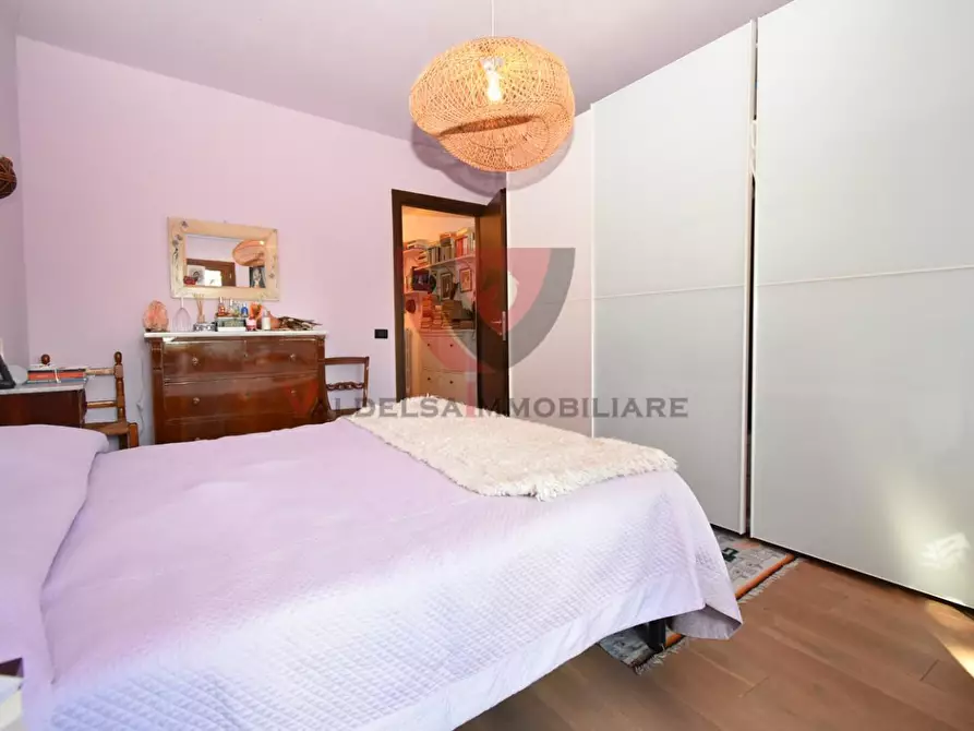 Immagine 17 di Appartamento in vendita  a Colle Di Val D'elsa