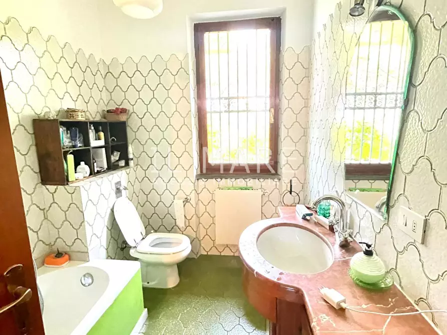 Immagine 16 di Casa bifamiliare in vendita  a Massa