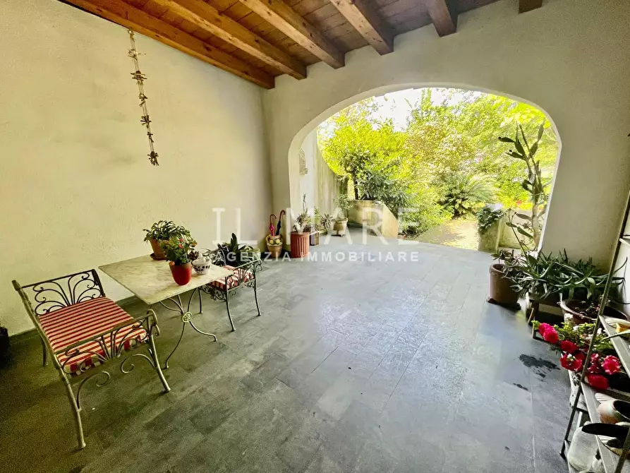 Immagine 5 di Casa bifamiliare in vendita  a Massa