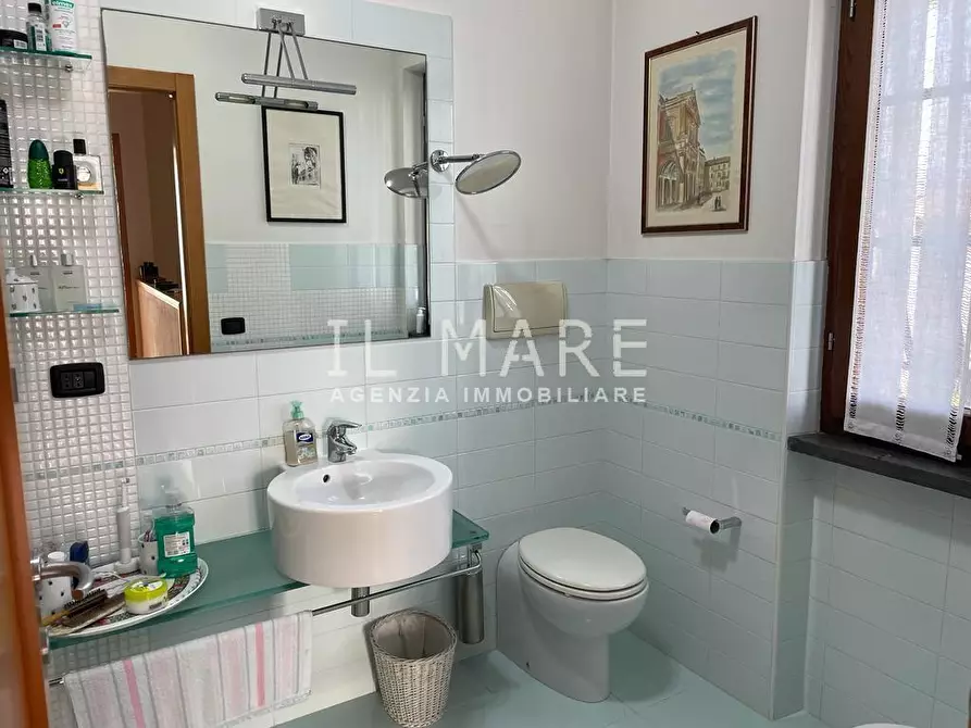 Immagine 20 di Casa indipendente in vendita  a Montignoso