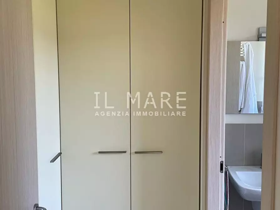 Immagine 33 di Casa trifamiliare in vendita  a Montignoso