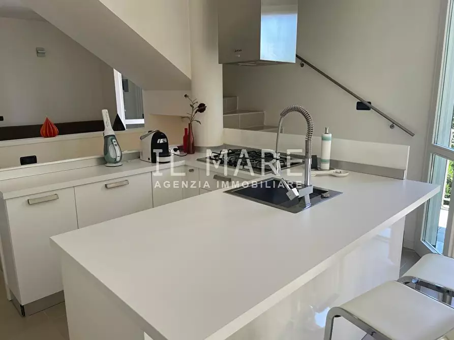 Immagine 22 di Casa trifamiliare in vendita  a Montignoso