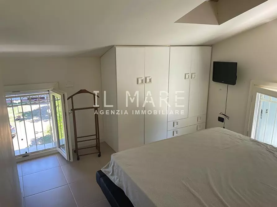 Immagine 35 di Casa trifamiliare in vendita  a Montignoso