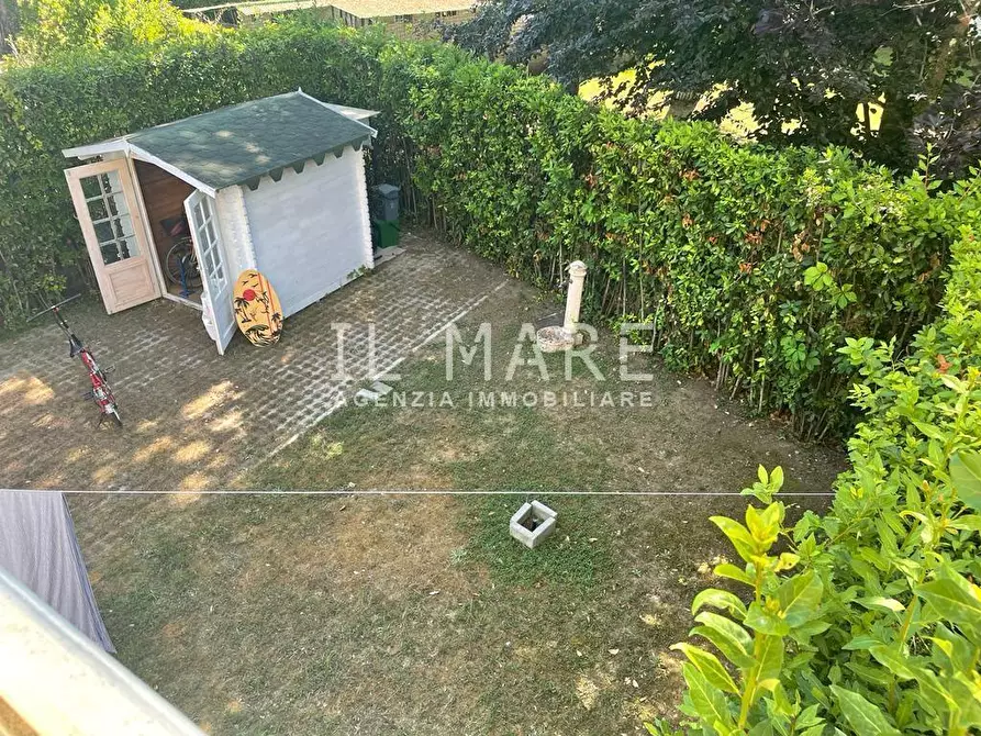 Immagine 44 di Casa trifamiliare in vendita  a Montignoso