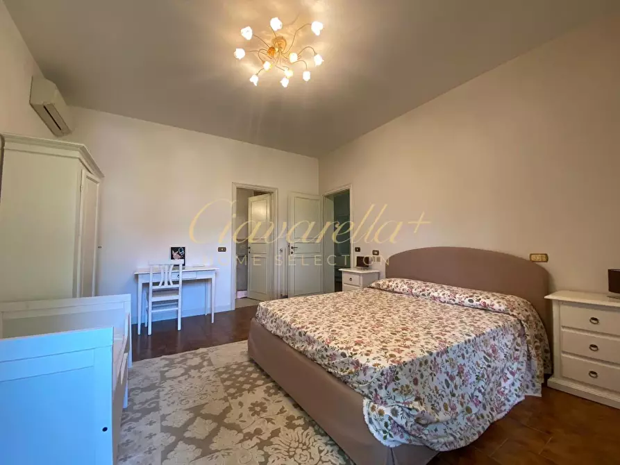 Immagine 15 di Villa in vendita  a Forte Dei Marmi