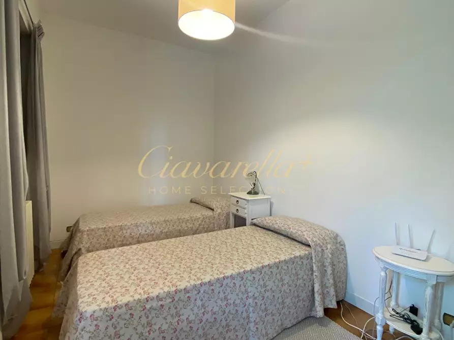 Immagine 7 di Villa in vendita  a Forte Dei Marmi