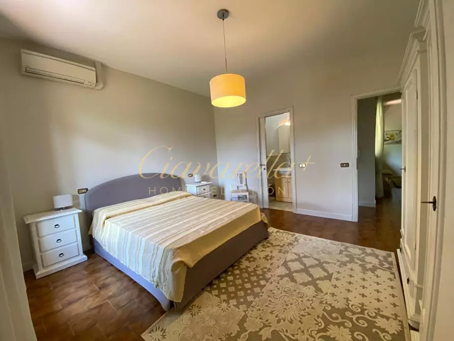 Immagine 11 di Villa in vendita  a Forte Dei Marmi