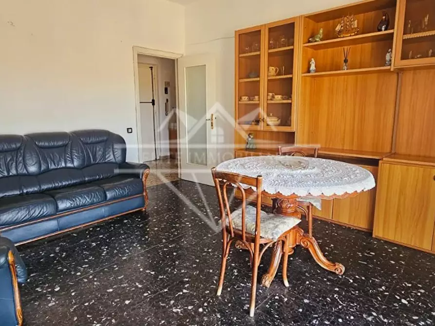 Immagine 5 di Appartamento in vendita  a Massa