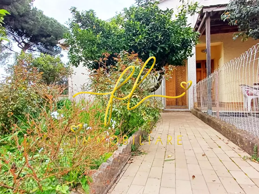 Immagine 2 di Casa bifamiliare in vendita  a Castagneto Carducci