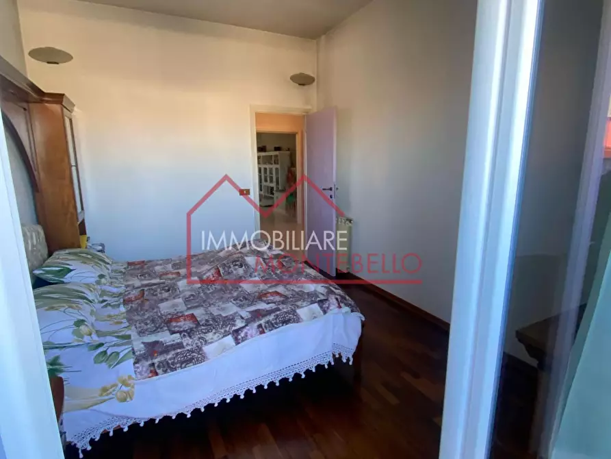 Immagine 7 di Appartamento in vendita  a Viareggio