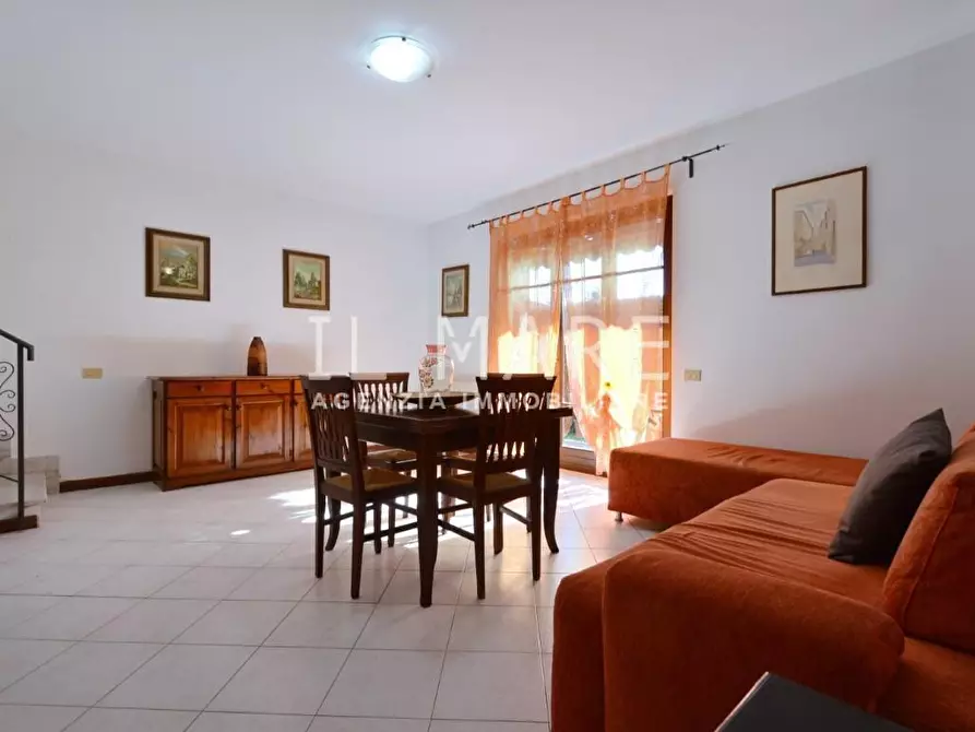 Immagine 6 di Villetta a schiera in vendita  a Massa