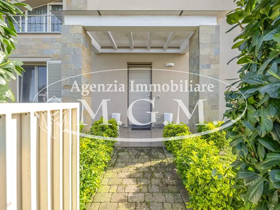 Immagine 5 di Villetta a schiera in vendita  a Bientina