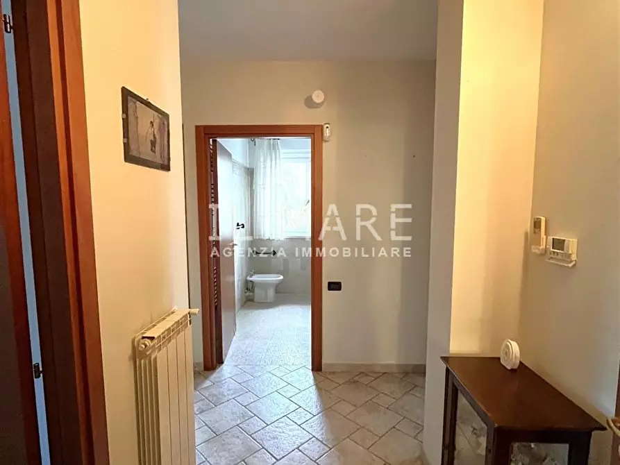 Immagine 5 di Appartamento in vendita  a Massa