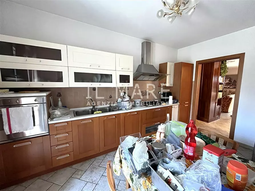 Immagine 3 di Appartamento in vendita  a Massa