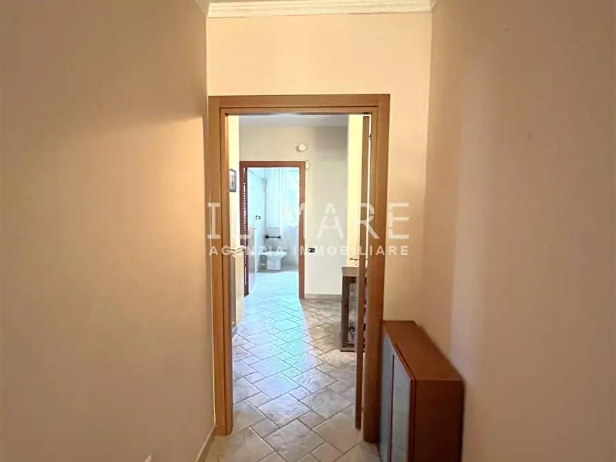 Immagine 4 di Appartamento in vendita  a Massa