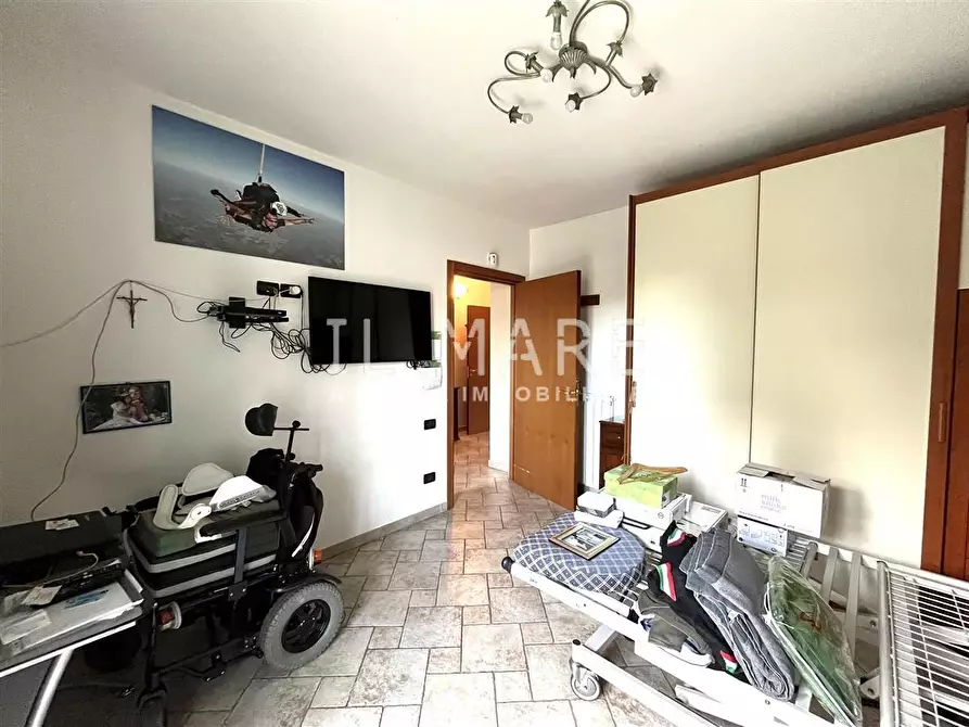 Immagine 10 di Appartamento in vendita  a Massa