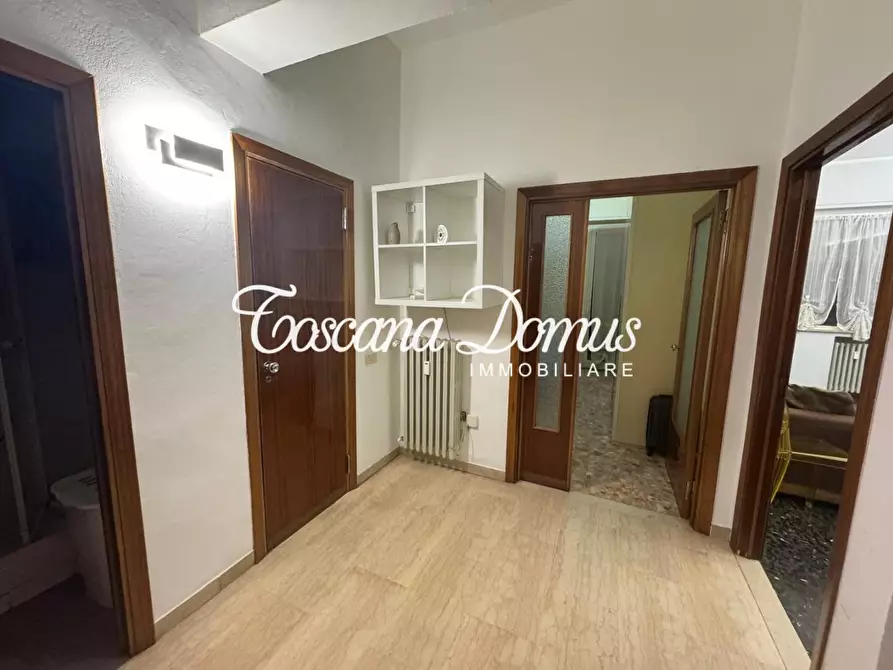 Immagine 4 di Appartamento in vendita  a Siena