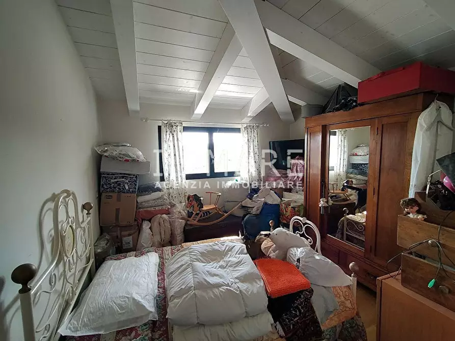 Immagine 25 di Villetta a schiera in vendita  a Massa