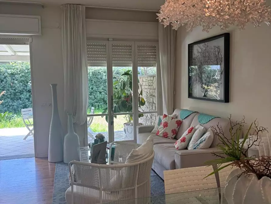 Immagine 2 di Casa bifamiliare in vendita  a Forte Dei Marmi