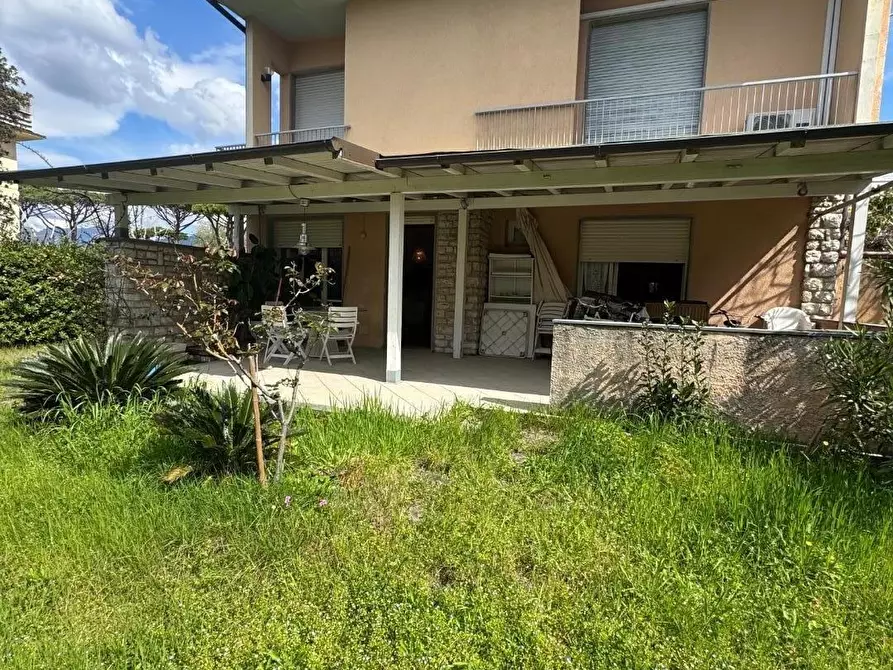 Immagine 15 di Casa bifamiliare in vendita  a Forte Dei Marmi
