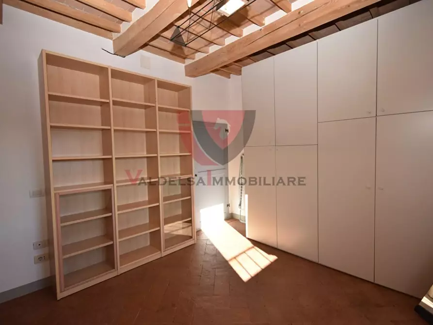 Immagine 31 di Appartamento in vendita  a Poggibonsi