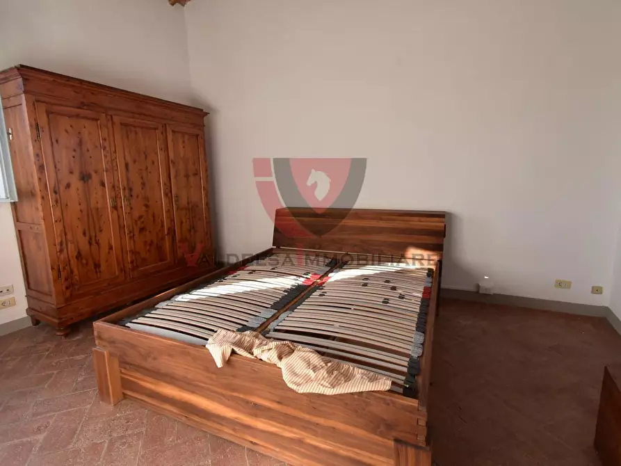 Immagine 19 di Appartamento in vendita  a Poggibonsi