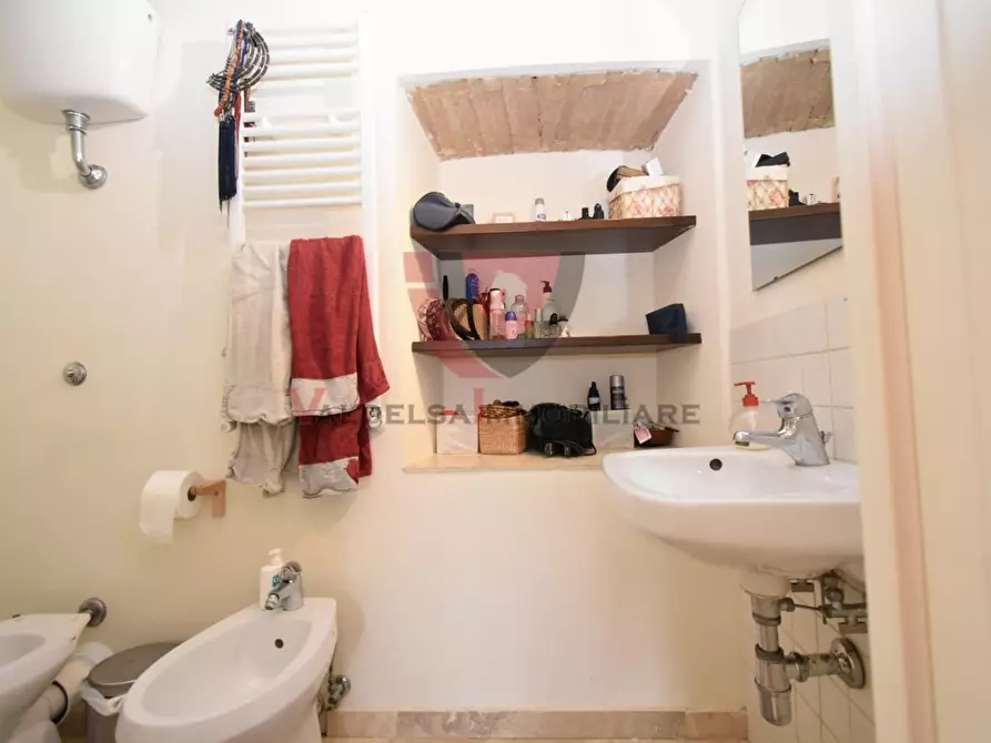 Immagine 38 di Appartamento in vendita  a Poggibonsi