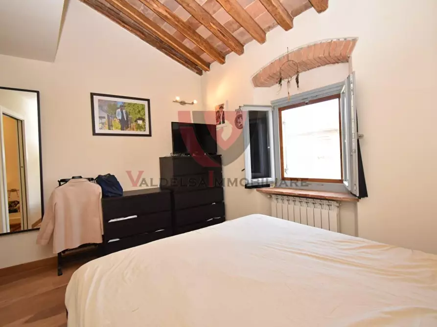 Immagine 34 di Appartamento in vendita  a Poggibonsi