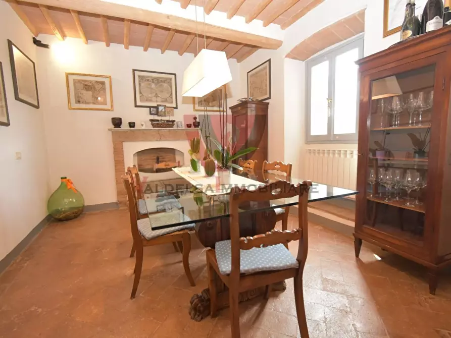 Immagine 16 di Appartamento in vendita  a Poggibonsi