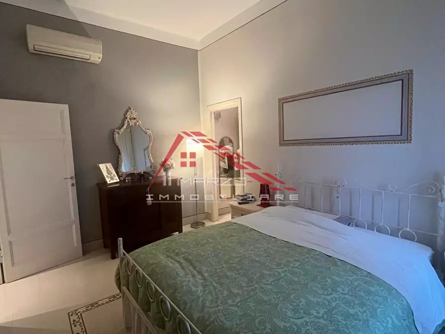 Immagine 9 di Villa in vendita  a Pisa