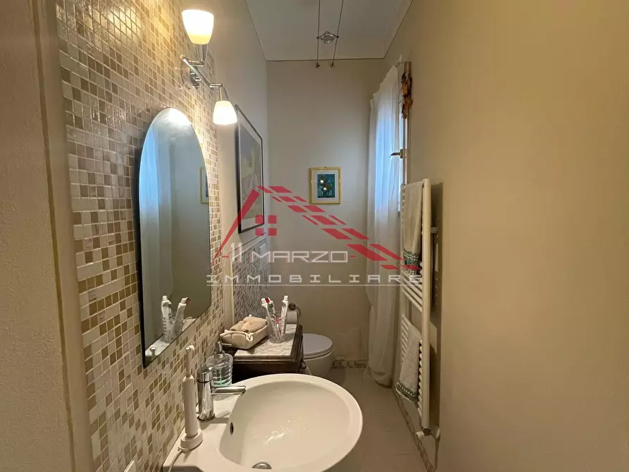 Immagine 16 di Villa in vendita  a Pisa