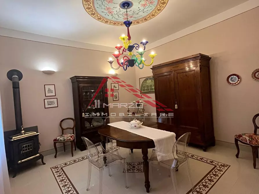 Immagine 4 di Villa in vendita  a Pisa