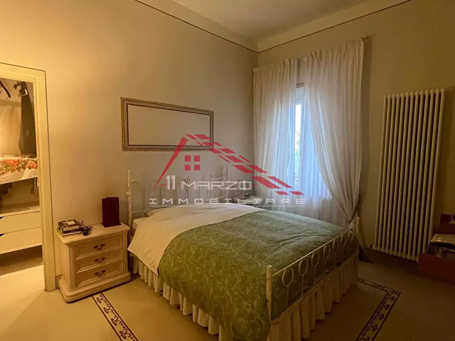 Immagine 8 di Villa in vendita  a Pisa