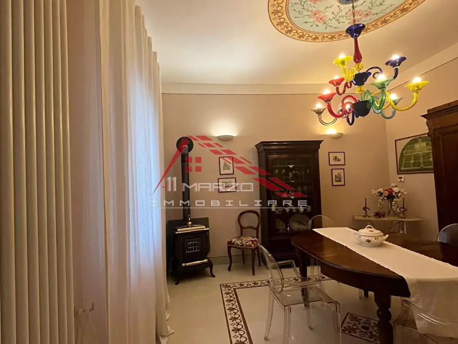 Immagine 5 di Villa in vendita  a Pisa