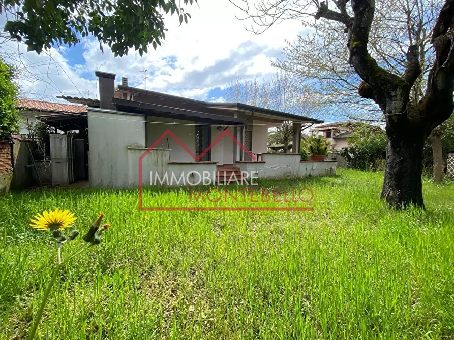 Immagine 4 di Casa bifamiliare in vendita  a Pietrasanta