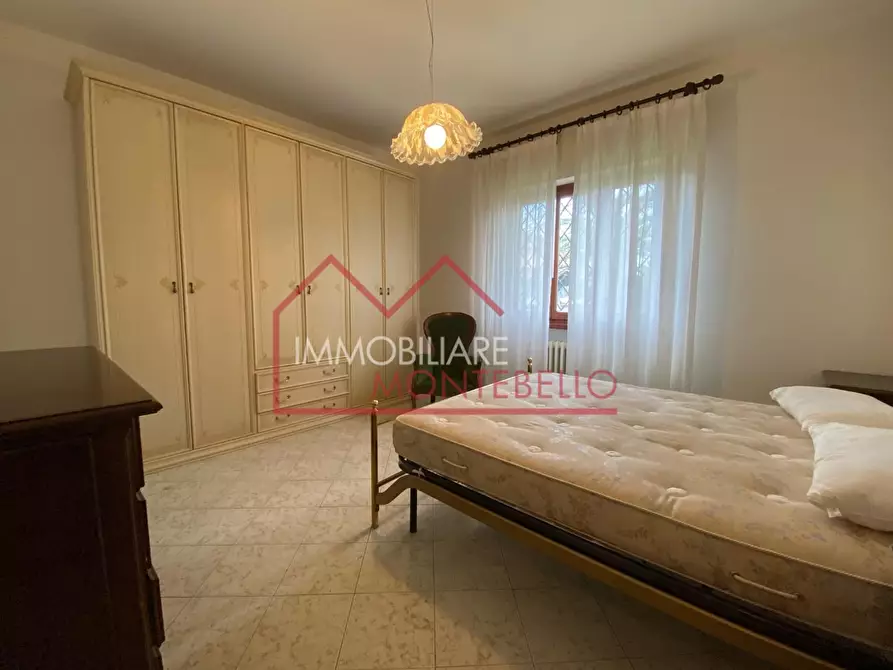 Immagine 21 di Casa bifamiliare in vendita  a Pietrasanta