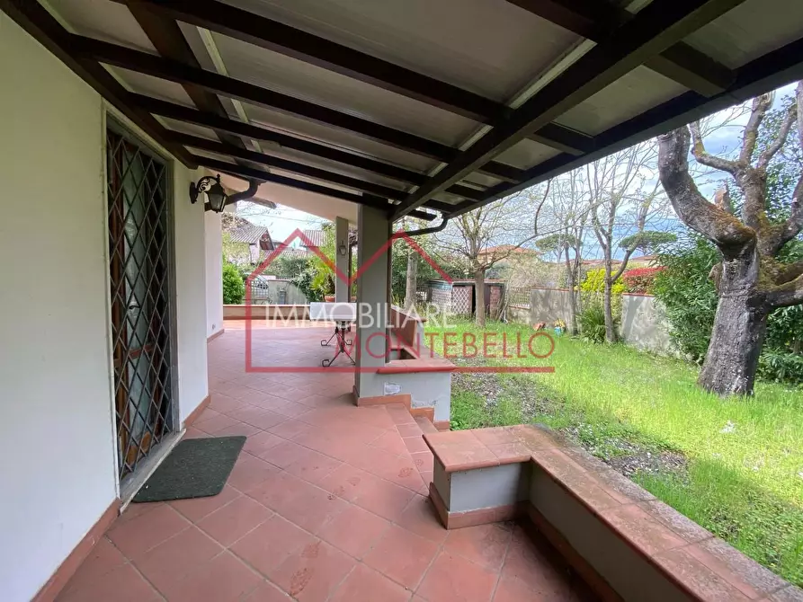 Immagine 7 di Casa bifamiliare in vendita  a Pietrasanta