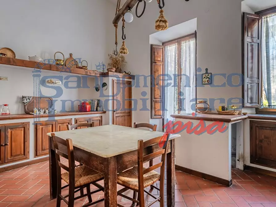 Immagine 6 di Villa in vendita  a Calci