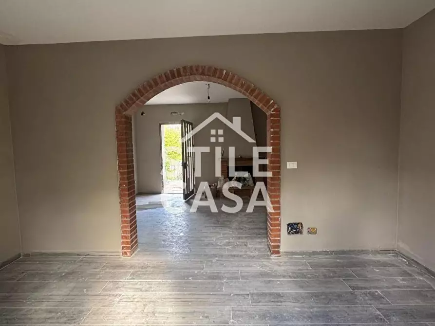 Immagine 4 di Villa in vendita  a Fucecchio