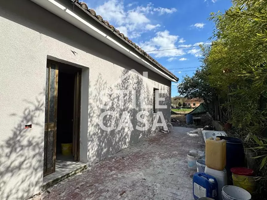 Immagine 42 di Villa in vendita  a Fucecchio