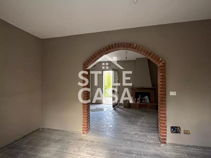 Immagine 3 di Villa in vendita  a Fucecchio