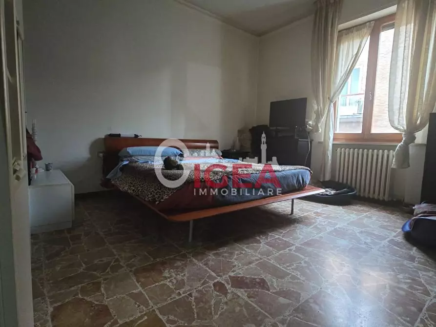Immagine 31 di Appartamento in vendita  a Siena