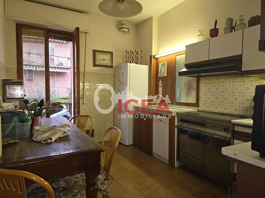 Immagine 17 di Appartamento in vendita  a Siena