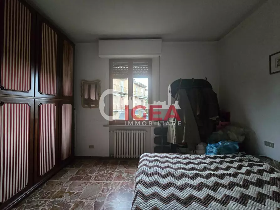 Immagine 42 di Appartamento in vendita  a Siena